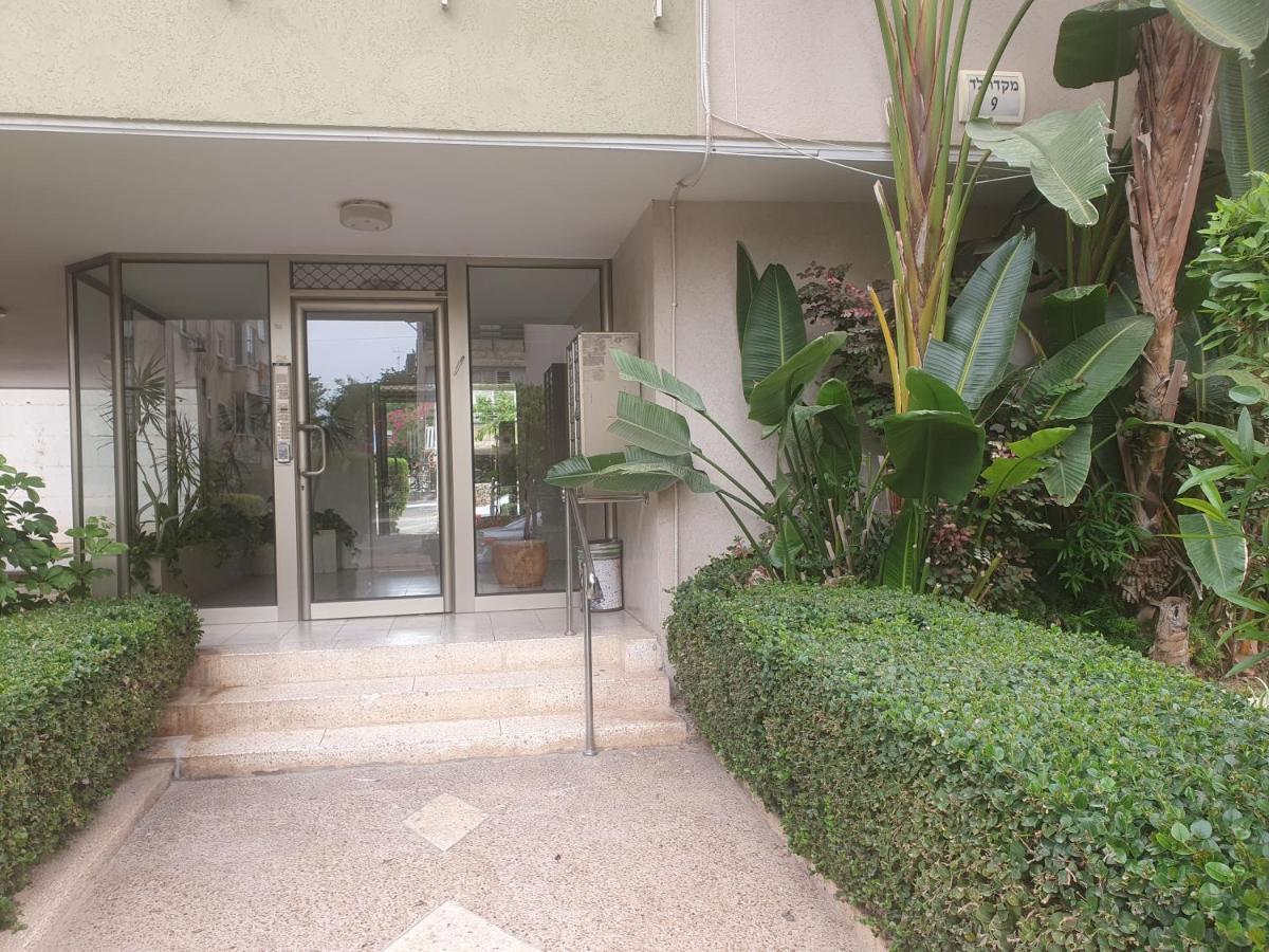 Belle Chambre Confortable Bed and Breakfast Netanya Exterior foto